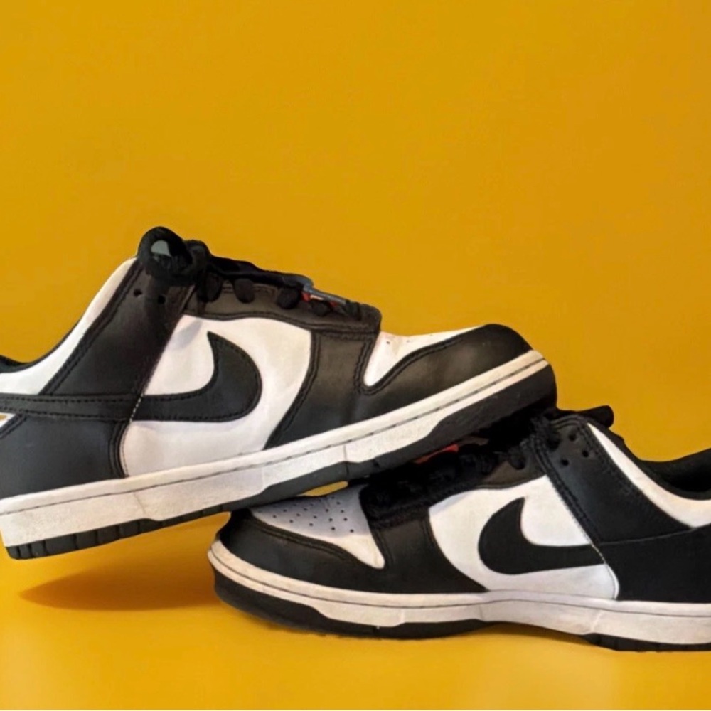 Nike Kids Sneakers Black and White